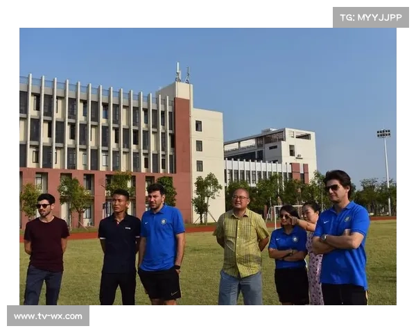 比利亚雷亚尔携手墨西哥足球学院共建青训合作平台助力人才培养